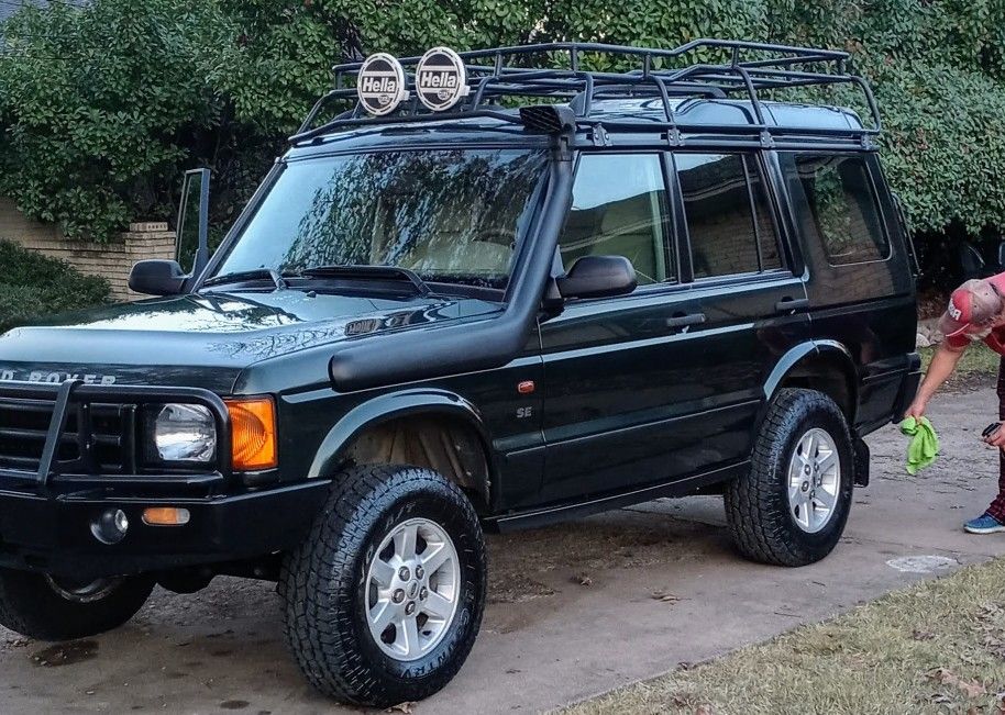 Land Rover Disco2.   4 New Tires And Wheels