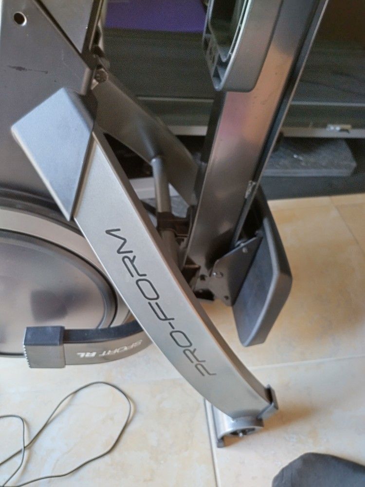 Pro+Form Rowing Machine