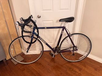 Old schools classic racing bike in good shape