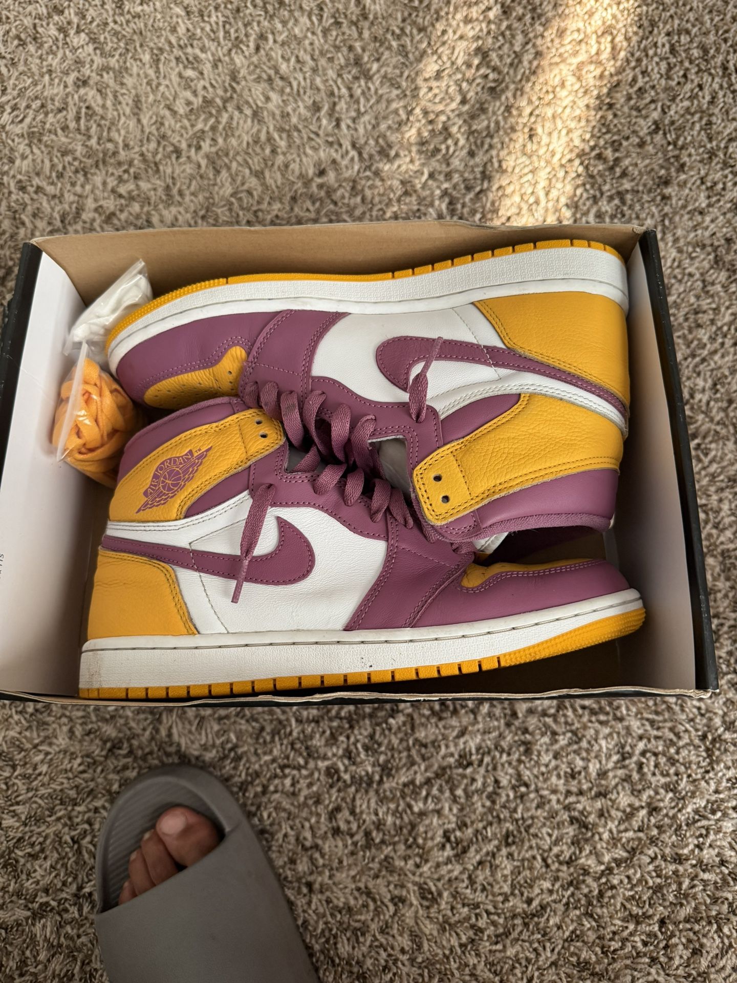 Jordan 1 Brotherhood