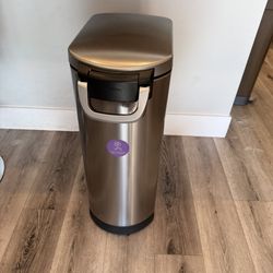 simplehuman XL Pet Food Storage Container, Brushed Stainless Steel, Large