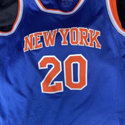 New York Knicks ( #20 Kevin Knox ) kids youth size Medium ( price $35 ) 