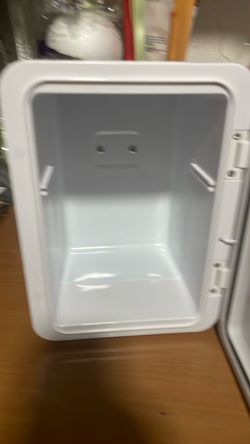 Small Mini Fridge Cooler White