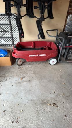 Clean Radio Flyer Wagon