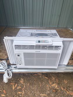 Window air conditioner