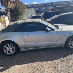 2006 Ford Mustang GT Convertible 