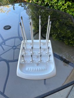 Baby bottle dryer $5