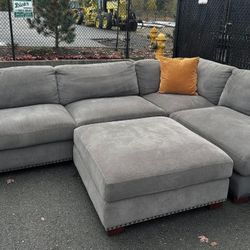 Sectional Couch 