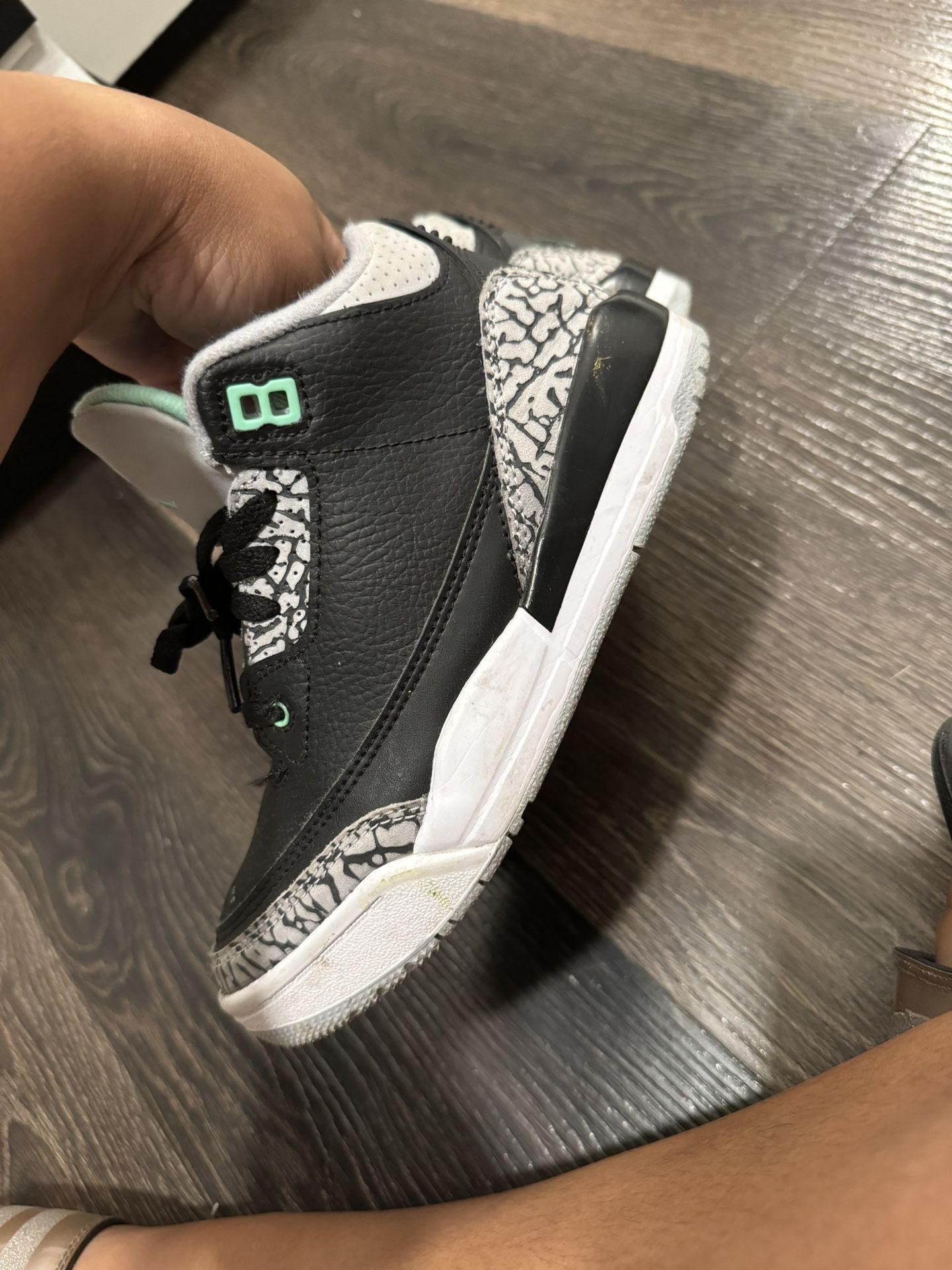 Kids Jordan Retro 3's