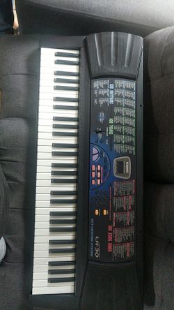 Piano no stand didn't come with it