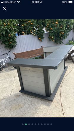 Custom Made Outdoor Bar( Choose Your Color)