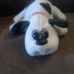 Vintage 1980s Small Pound Puppy 