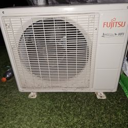 Fujitsu Mini Split AC Model 9RFLW1