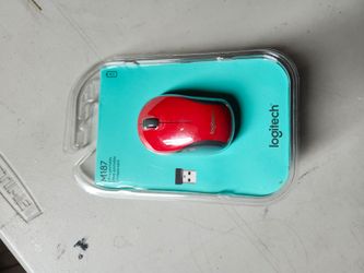 Compact Logitech M187 wireless mouse