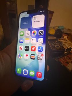 16 E 128gb battery 100%  t mobile or sprint
