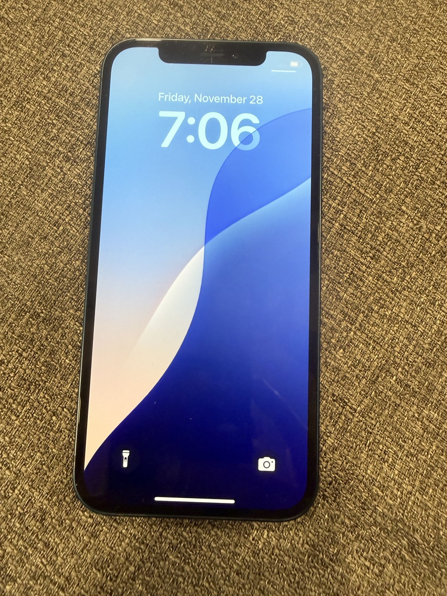 📱 iPhone 12 – 128GB – Blue (MGEV3LL/A) – Unlocked