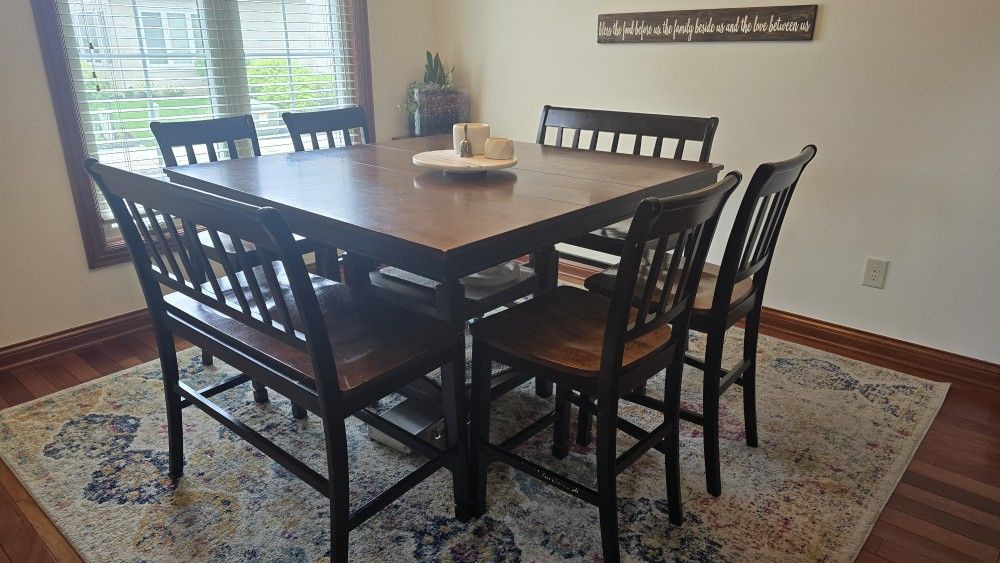 Dining Table With Chairs