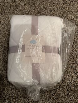 Protector sheet for crib mattress new
