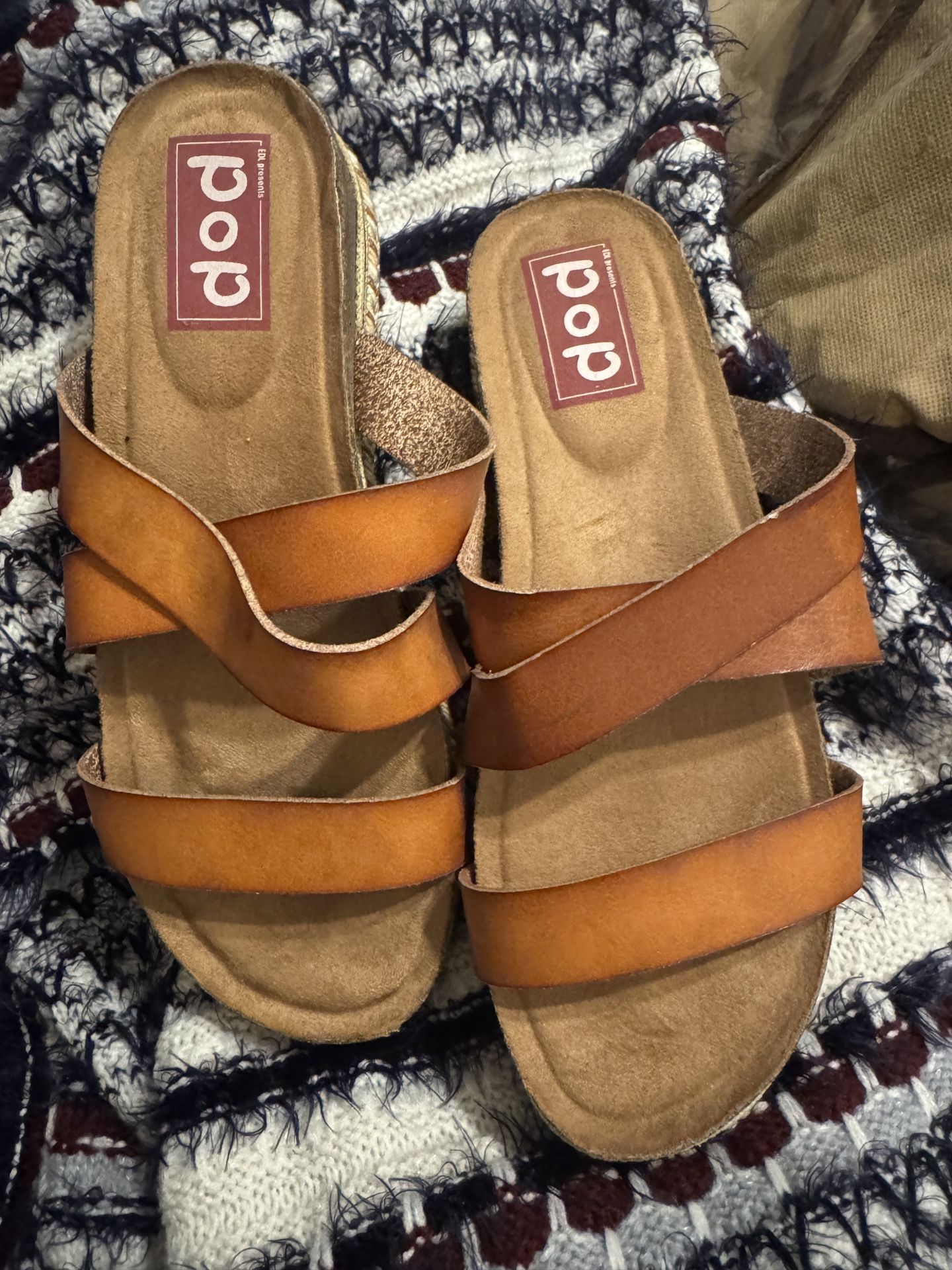 Pop Women’s Sandals Size 9