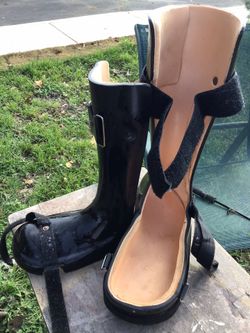 Crow clam walker boot for Sale in San Antonio TX OfferUp