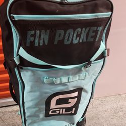 GILI Inflatable Backpack with Fin Pockets

