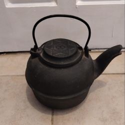 Vintage Cast Iron Kettle 