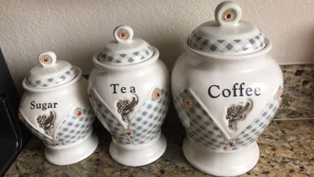 Kitchen canister set