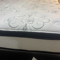 King Bed Jameson Black 9" Box 38X80 12.5" & Sierra Sleep by Ashley Chime 10" Hybrid Mattress & The stand