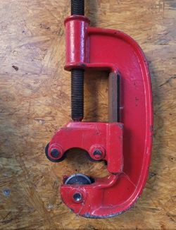 Pipe Cutter