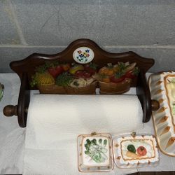 🍐🍑 Vintage Fruit-Themed Kitchen Decor Bundle – Great Condition!