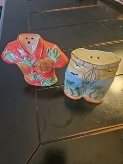 Ceramic Pant And Shirt Salt And Pepper Shakers