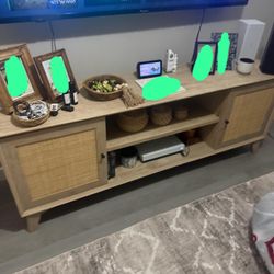 Tv Console 75”