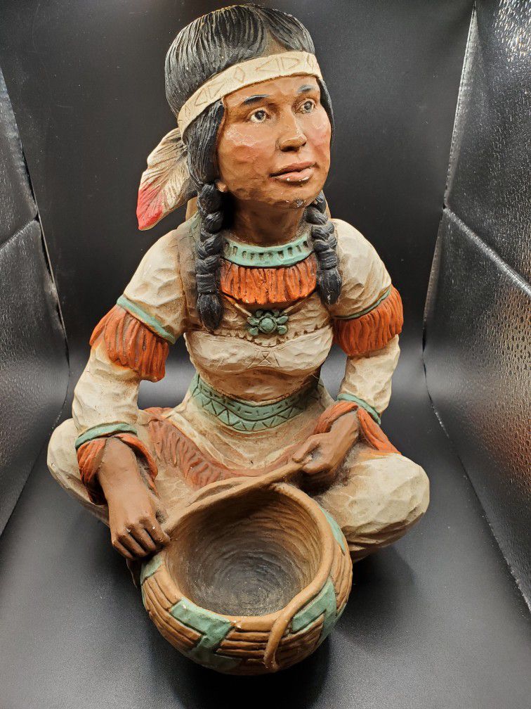 1976 Universal Statuary Native American Woman & Child Statue 