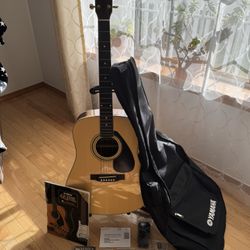 Yamaha Guitar Yamaha FD02 Acoustic Guitar with Case
