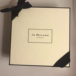 JO MALONE LONDON EMPTY GIFT BOX NEW AUTHENTIC 6.25*6.25*3.25