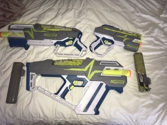 3 Nerf Blasters + Refill Rounds