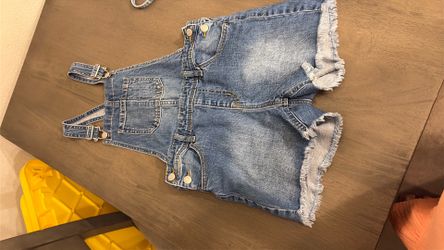 Girl’s Denim Overalls size 10/12