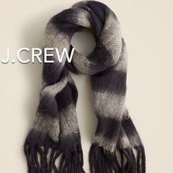❄️(NEW) (1 AVAILABLE) WOMEN’S J.CREW SAND BLACK BRUSHED WOVEN SCARF IN STRIPE - SIZE: ONE SIZE❄️