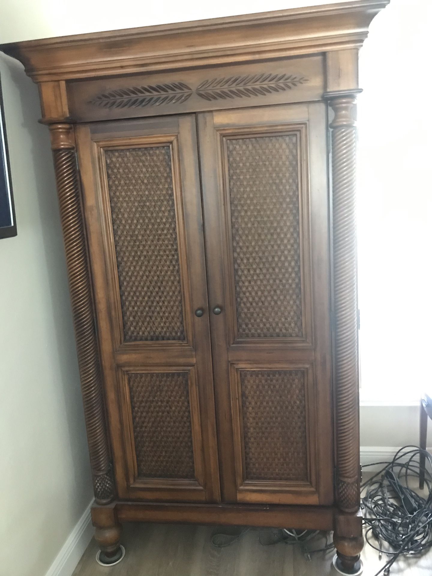 Armoire