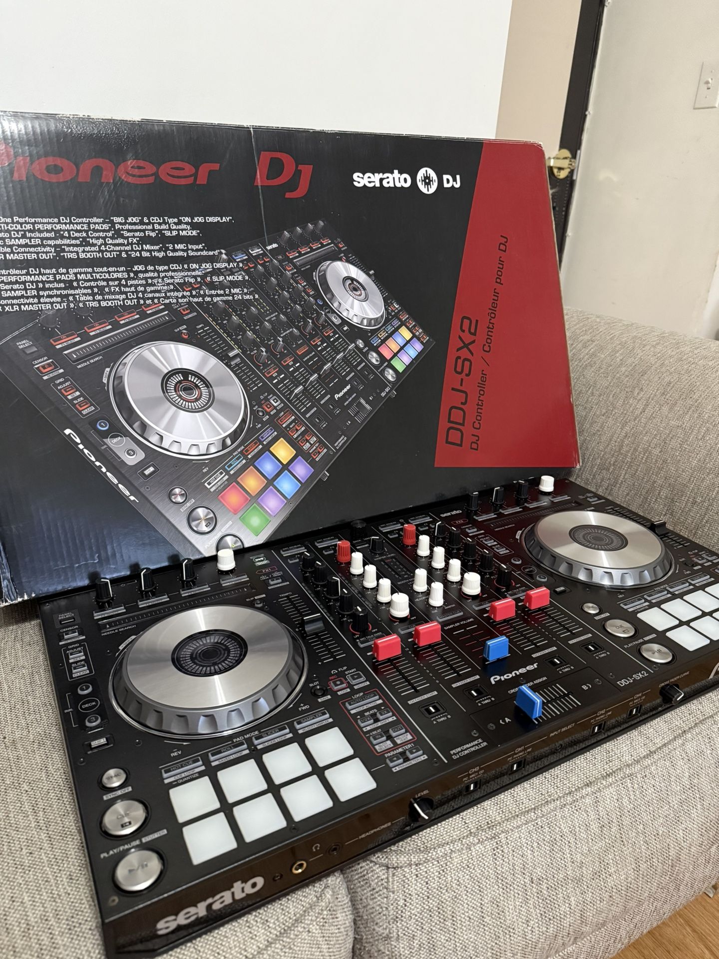pioneer ddj sx2 practically new used 3 times only