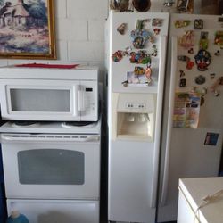 Microwave Range And Fridge Combo