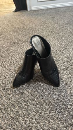 Black Crocodile Worthington Pump Heels