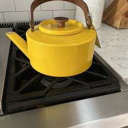 Vintage oodoo Yellow Enamel Tea Kettle Pot MCM Wood teak Michael Lax design - Holland