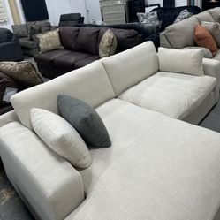 ELYZA 2 PIECE RAF SECTIONAL WITH CHAISE