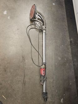Pole sander