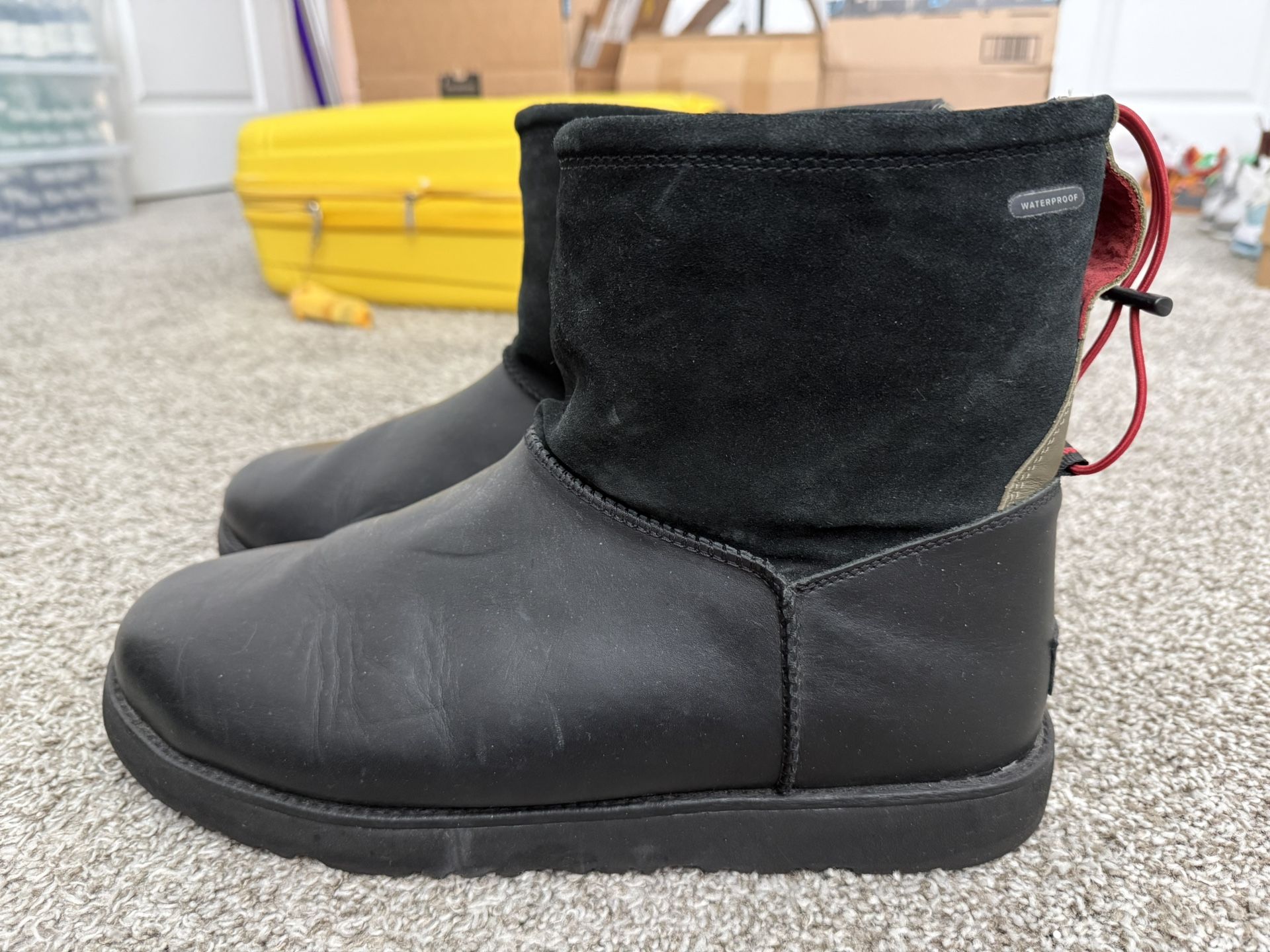 UGG Mens Classic Toggle Waterproof Boot Size 14