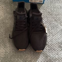 Mens Adidas Swift Run Size 12 