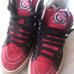 Read Vans Shoes Size:4.0 For Boy /5.5 For Women