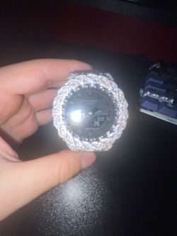 bustdown moissanite Gshock GA2100 passes diamond tester