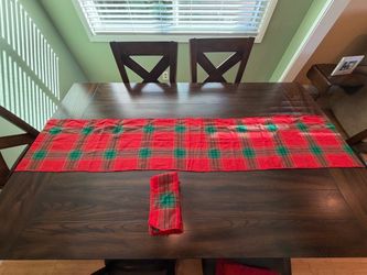 Christmas Plaid Table Runner & 6 Matching Napkins